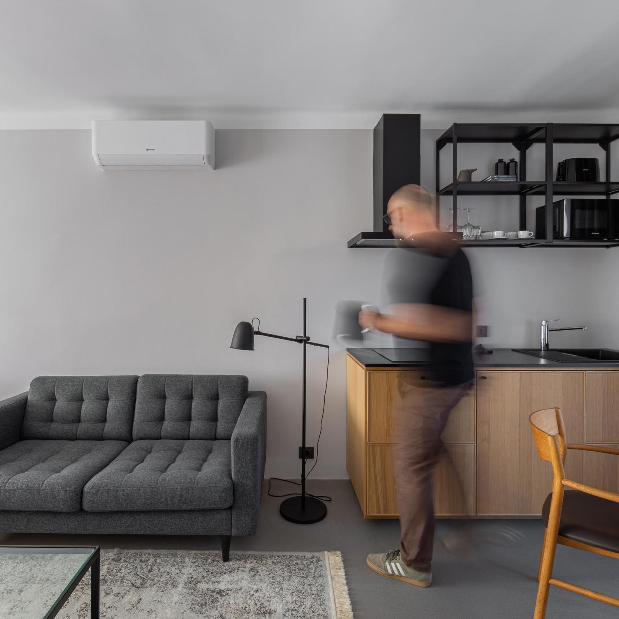 Minimalist. Apartment & Studio Šiauliai Buitenkant foto