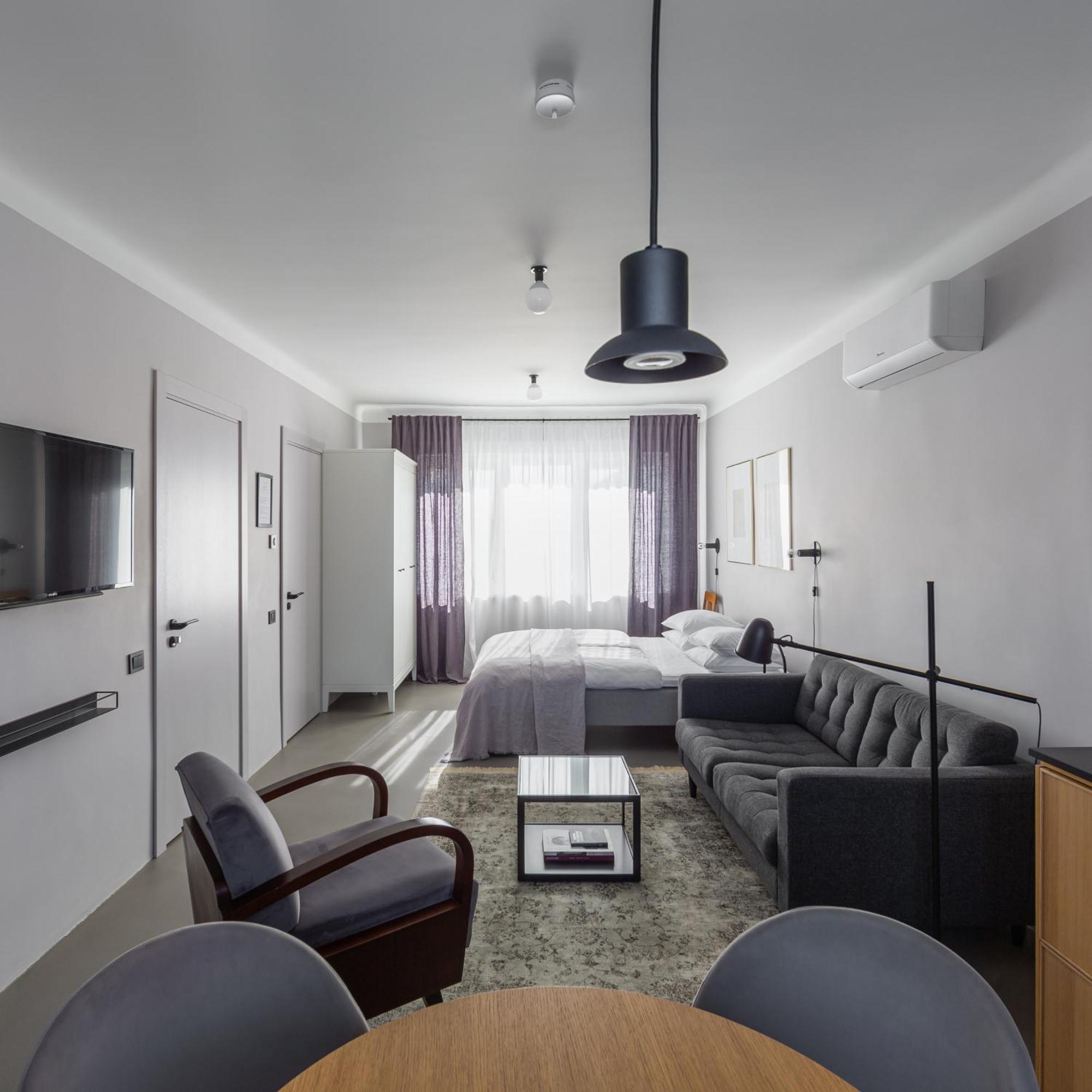 Minimalist. Apartment & Studio Šiauliai Buitenkant foto