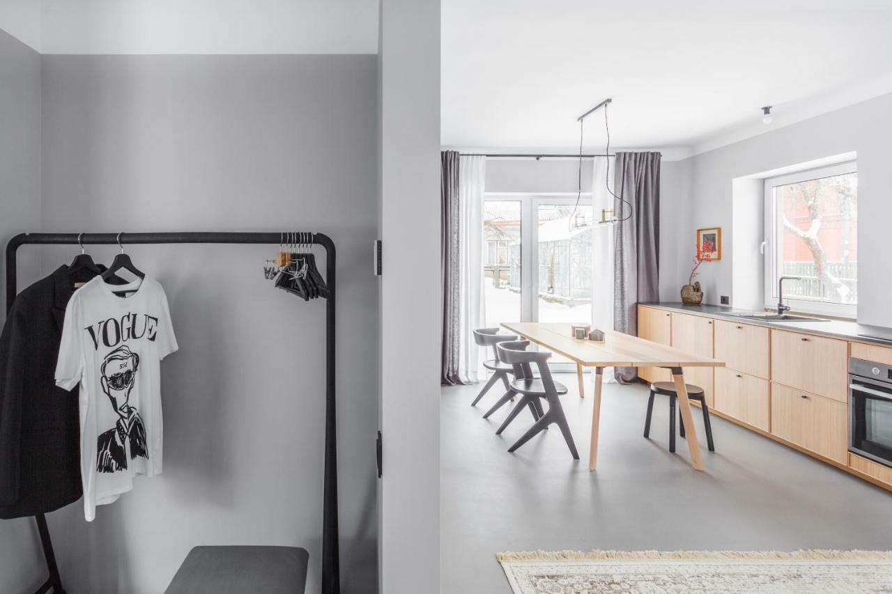Minimalist. Apartment & Studio Šiauliai Buitenkant foto