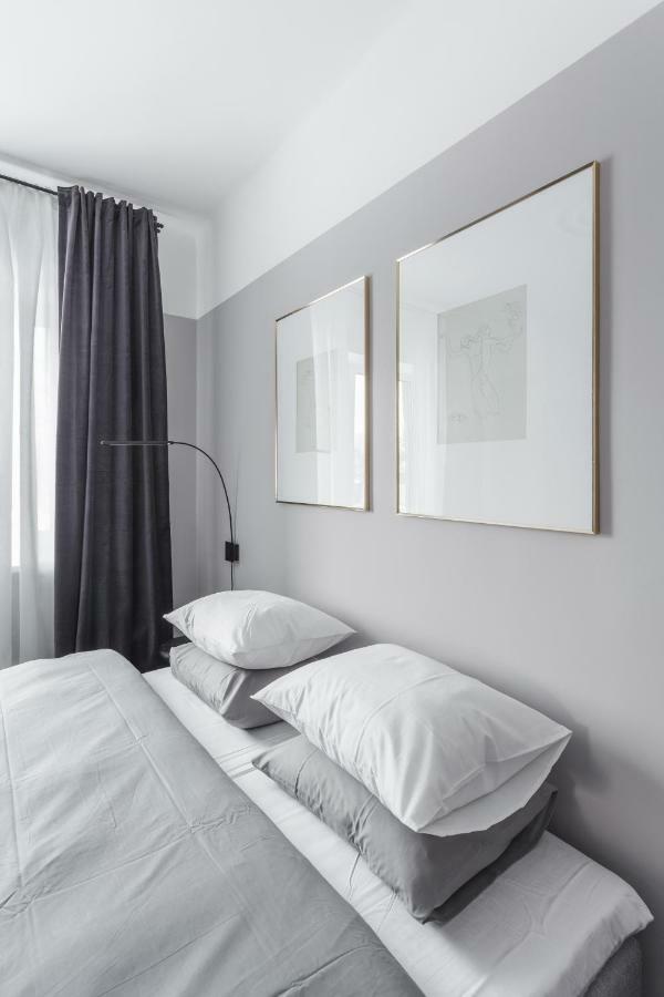 Minimalist. Apartment & Studio Šiauliai Buitenkant foto