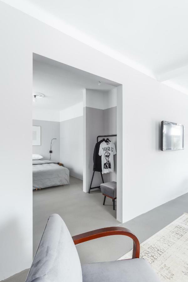 Minimalist. Apartment & Studio Šiauliai Buitenkant foto