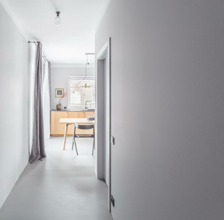 Minimalist. Apartment & Studio Šiauliai Buitenkant foto