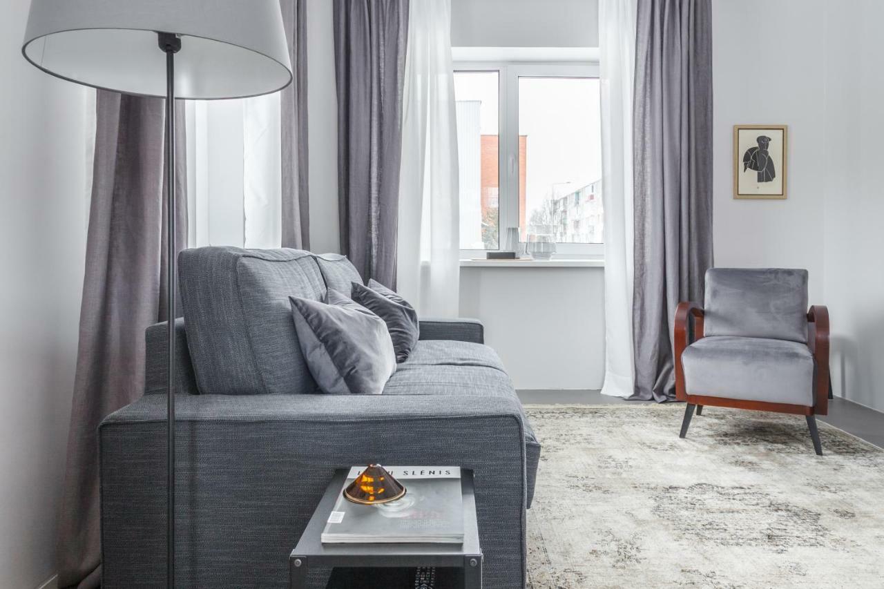 Minimalist. Apartment & Studio Šiauliai Buitenkant foto