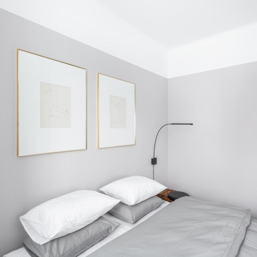 Minimalist. Apartment & Studio Šiauliai Buitenkant foto